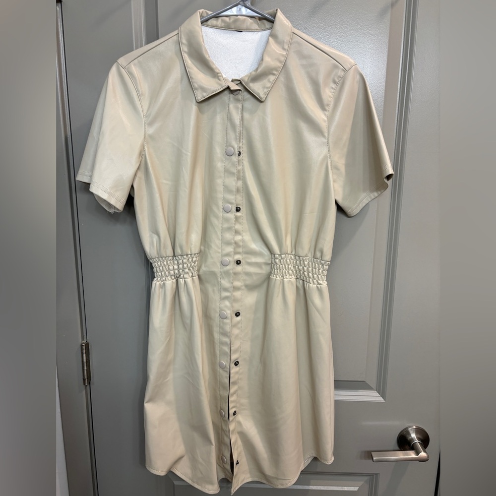 Leather Beige dress size S/M